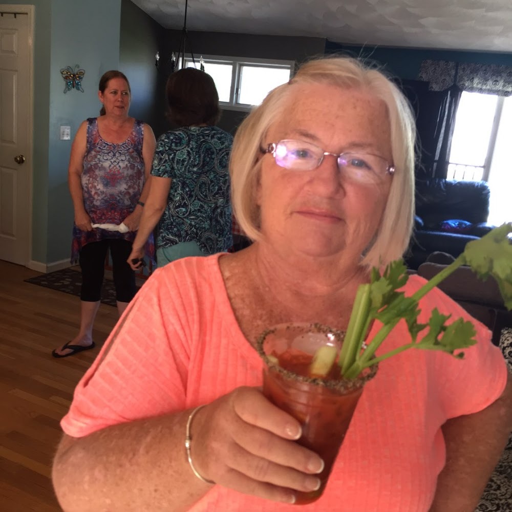 Meet your Posher, Pauline